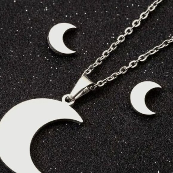 Jewelry - Moon Necklace and earrings set